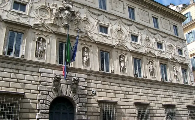 Modena, Consiglio di Stato contro il Comune: "No alla chiusura della sala giochi, provvedimento espulsivo per l'attività"
