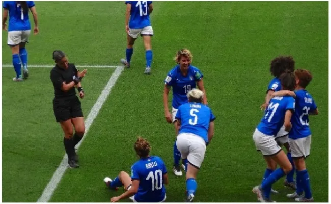 Mondiali femminili, l’Italia vuole dimenticare la batosta con la Svezia: contro il Sudafrica le azzurre vedono i tre punti che valgono gli ottavi