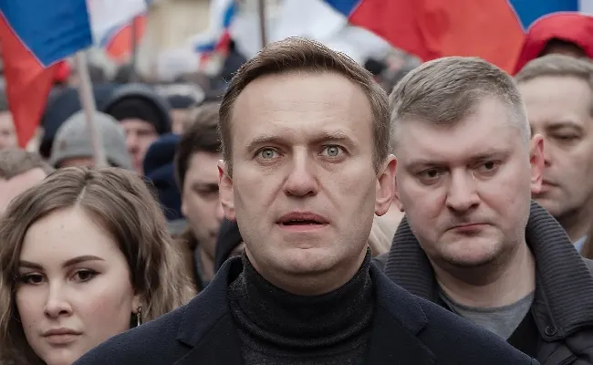 Nobel per la Pace: Navalny prima scelta dei bookie, Zelensky secondo candidato nelle quote davanti a Greta Thumberg