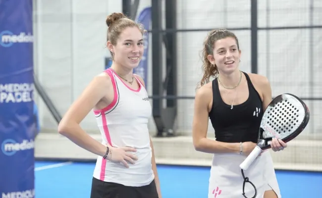 Mediolanum Padel Cup, a Pescara la finale femminile va a Dal Pozzo-Baldi. Domani tocca all'azzurro Cassetta, in campo anche gli ex calciatori