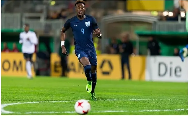 Champions League, Milan strafavorito sul campo dello Slovan: tra i bomber in quota avanza Tammy Abraham