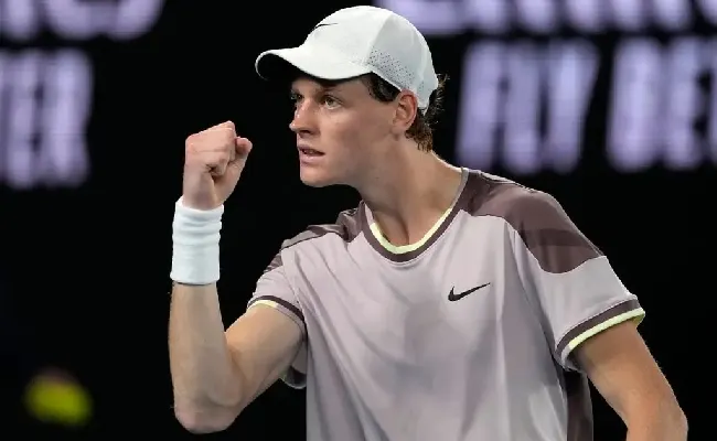 Tennis, sfida infinita Sinner-Alcaraz: testa a testa anche Wimbledon, in quota avanti il riscatto azzurro