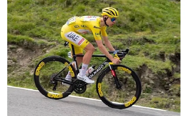 Le mani di Pogacar sul Tour de France 2026, quote rasoterra per il quinto trionfo in giallo dello sloveno