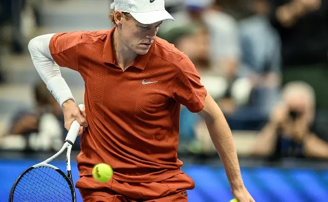 Us Open, Sinner non ce la fa e dà forfait: porte spalancate in quota per il tris di Alcaraz sul cemento americano
