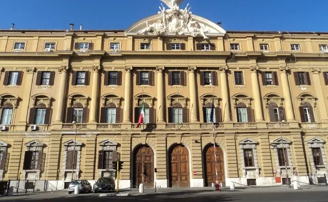Mef, Giorgetti assegna un’ampia delega al viceministro Leo: competenza su agenzie fiscali (e giochi), deciderà anche nomine e incarichi