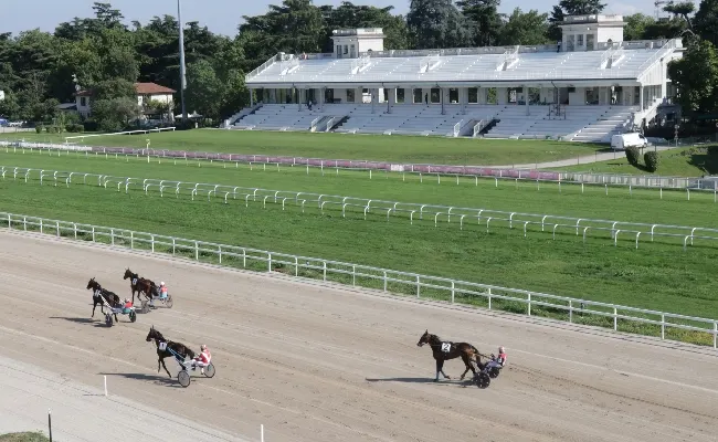 Ippica: giovedì sera all’Ippodromo Snai San Siro debutta il Trotto con l’inaugurazione della nuova pista, ella tribuna e con la prima storica giornata di corse