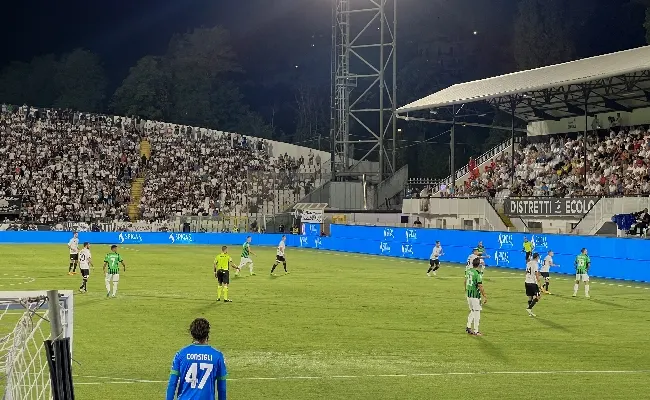 Serie B, i bookie puntano sul ritorno in A del Sassuolo: in quota avanza il Pisa e frena il Palermo
