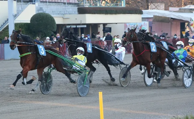 Ippica: sabato 3 maggio, all’ippodromo di Bologna otto corse con sfida intergenerazionale