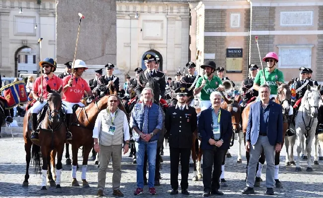 Italia Polo Challenge, il primo sold out è per le vie del Centro. E adesso il polo lo riconoscono tutti