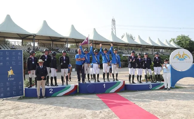 Equitazione, Italia Campione d’Europa di salto ostacoli ‘Veterans’. Gli azzurri hanno bissato il successo dello scorso anno