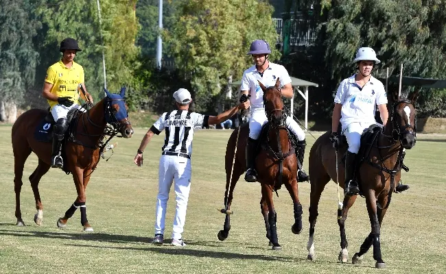 Campionato Italiano Polo U.S. Polo Assn., ai rigori il bis scudetto del team UnoAerre Acquedotto Romano. Polo for Smiles tra vip e solidarietà per le cure nei Paesi problematici
