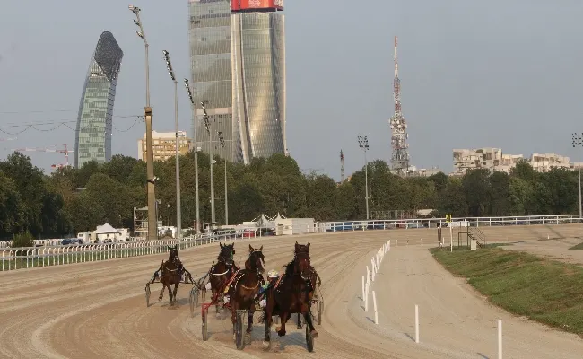 Ippica, all’Ippodromo Snai San Siro di Milano domenica di trotto con l’ultima uscita di novembre a partire dalle ore 15:20. A dicembre quattro appuntamenti che chiudono la stagione 2025