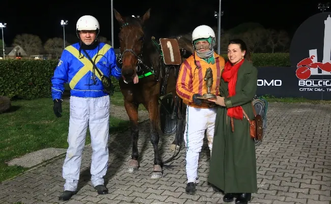 Ippica, Ippodromo di Bologna: Il Challenge Roberto Andreghetti ad Alessandro d'Ettoris ed Enrico Bellei