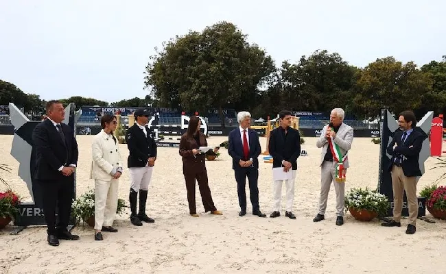 Salto ostacoli: taglio del nastro per il CSI5* di Lido di Camaiore