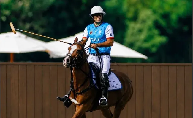 Giansanti, capitano azzurro, sogna a Piazza di Siena: “È l’occasione per vincere con l’Italia”. Esordio storico nel FIP Arena Polo European Championship: la nostra Nazionale in campo contro la Svizzera tra adrenalina, orgoglio e voglia di trionfo