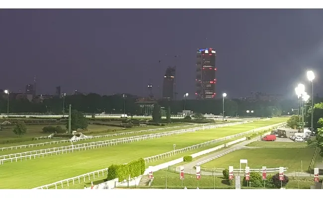 Ippica, all’Ippodromo Snai San Siro galoppo in notturna per un venerdì che si prepara alla super domenica con le Oaks d’Italia