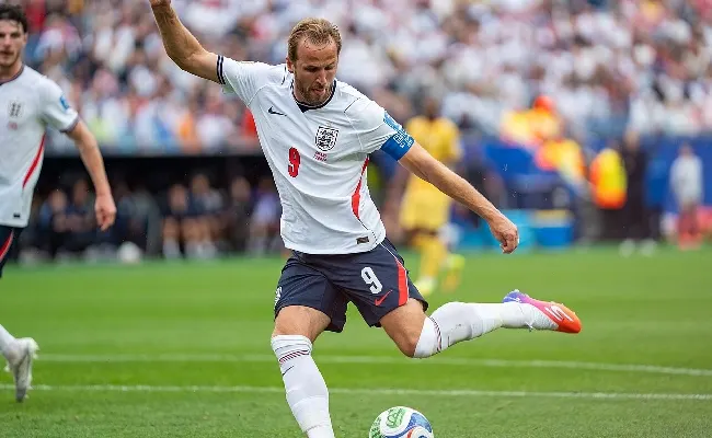 Mondiali, ultimo ballo per Messi? I bookie vedono l’Inghilterra in pole sull’Argentina, per la finale Tuchel punta sulla coppia gol Kane-Bellingham