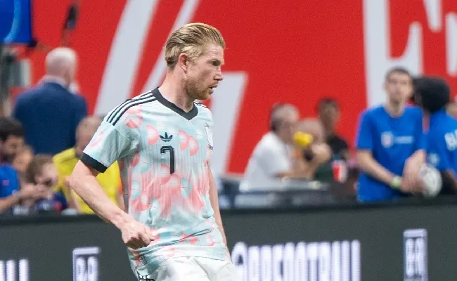 Napoli-De Bruyne prove di disgelo, ma i bookie (a 3,00) non chiudono le porte al trasferimento